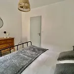 Apartment La Verriere Saint-martin - Historic Center & Wifi *