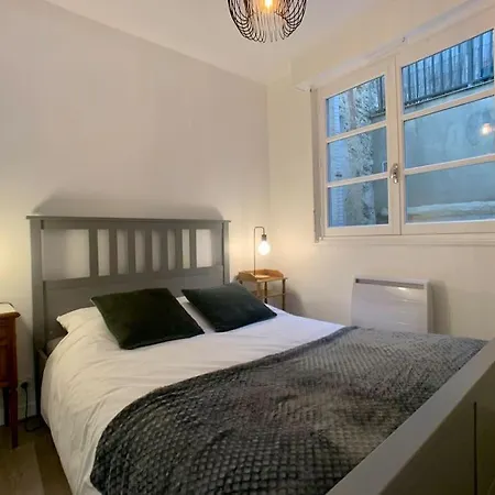 La Verriere Saint-martin - Historic Center & Wifi *