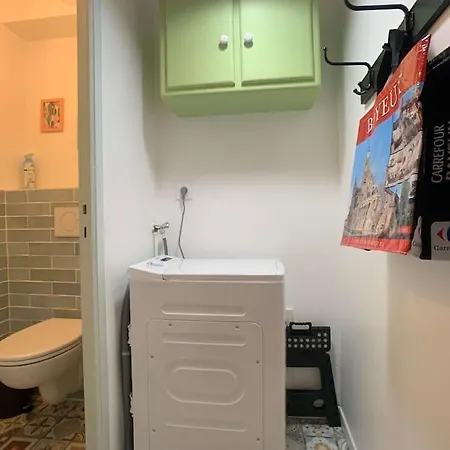 La Verriere Saint-martin - Historic Center & Wifi Daire