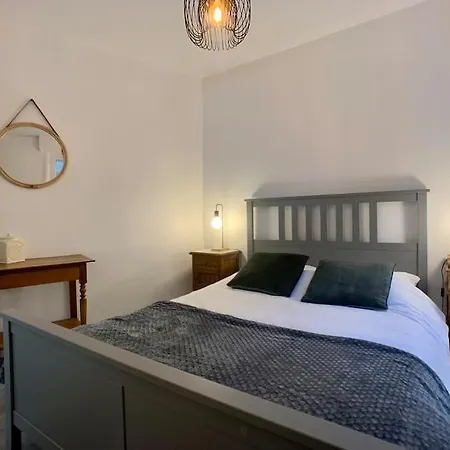 Daire La Verriere Saint-martin - Historic Center & Wifi *