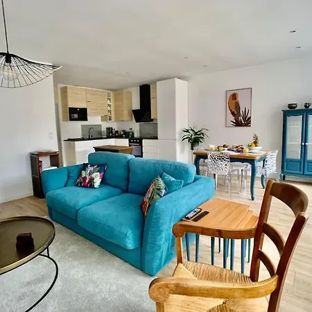 Apartament La Verriere Saint-martin - Historic Center & Wifi *