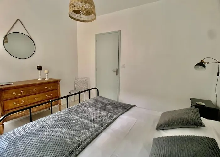 Appartamento La Verrière Saint-martin - Historic Center&wifi *